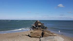 Jetties Beach