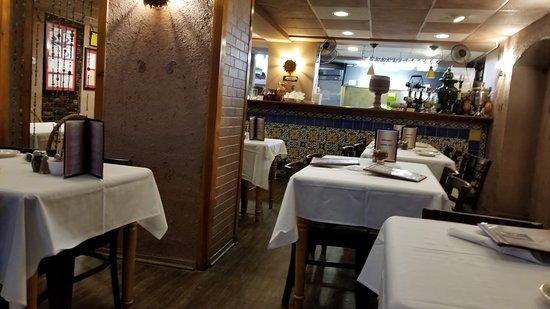 Molana Restaurant