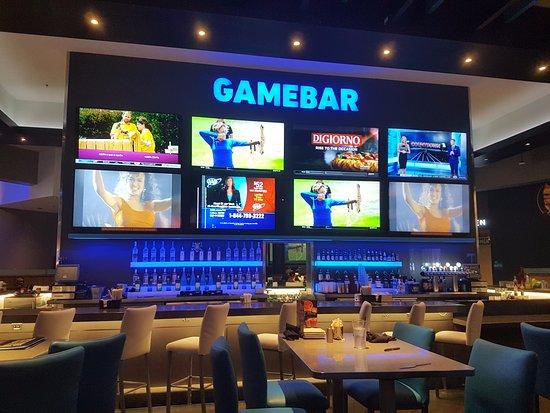 Dave & Buster's