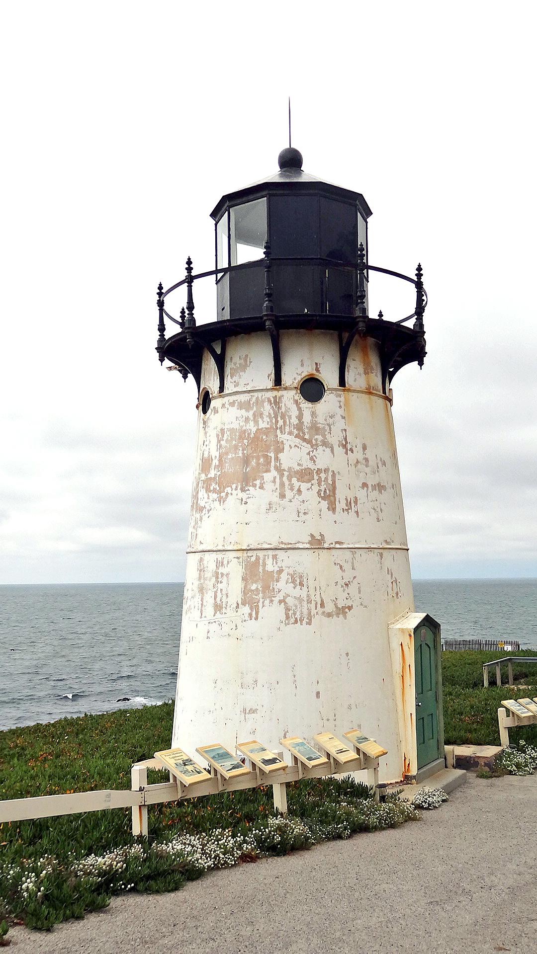 Mayo Beach Light