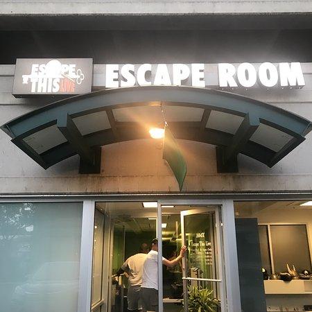 Escape This Live