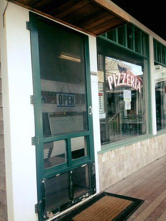 Rocco's Pizzeria